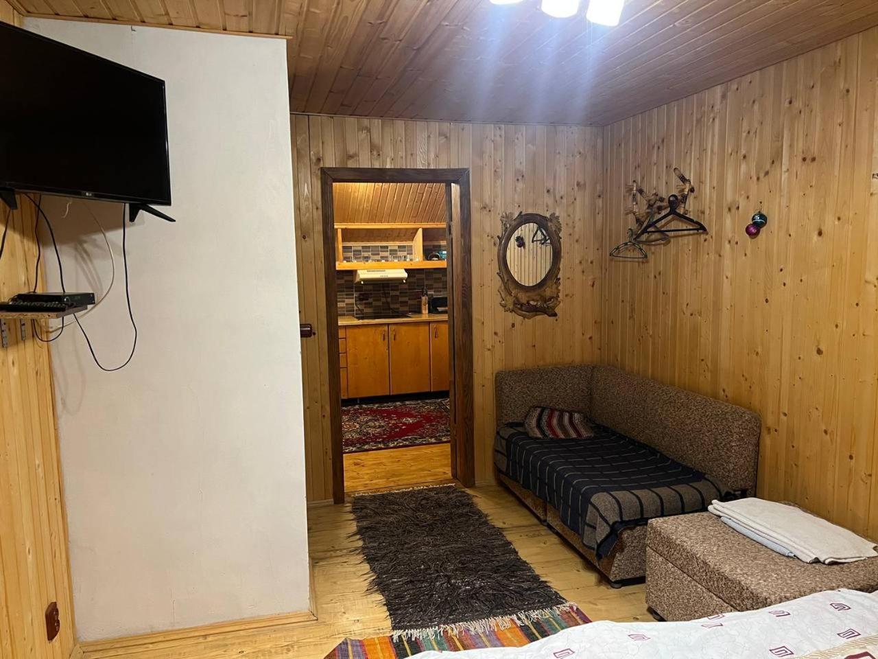 Farmstead Lisova Hostel Mizhhirya  Luaran gambar